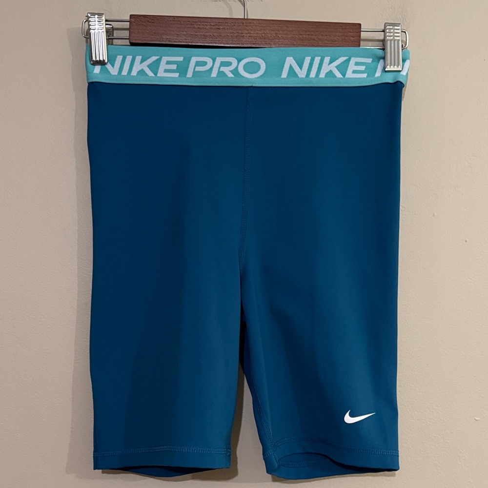 NIKE Dri Fit Women's Teal Pro Biker Shorts Size Small Active Wear
